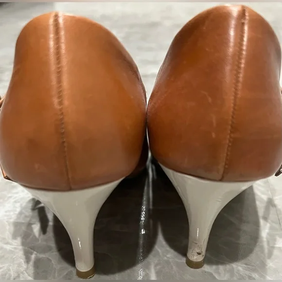 Kenneth Cole Reaction Mary Jane Peep Toe 3’ Heel Brown with White Strap Size 7 - Picture 8 of 11